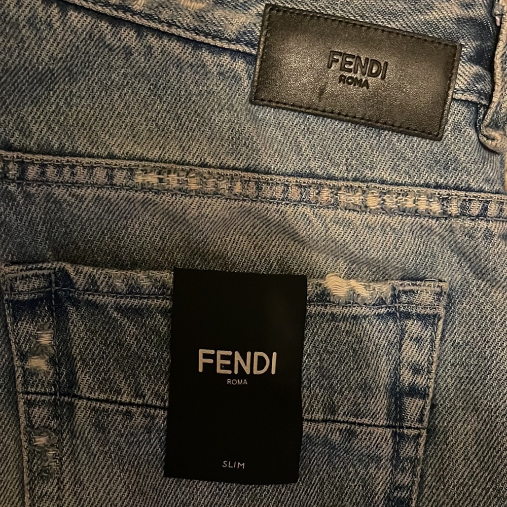 Fendi - Picture 4 of 5